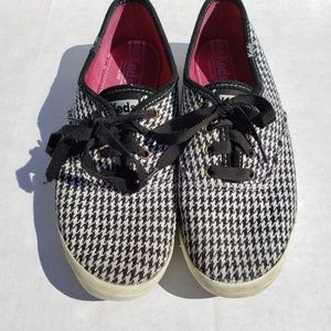 Keds houndstooth pattern